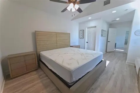 1301 Woodbine Street Clearwater FL 33755