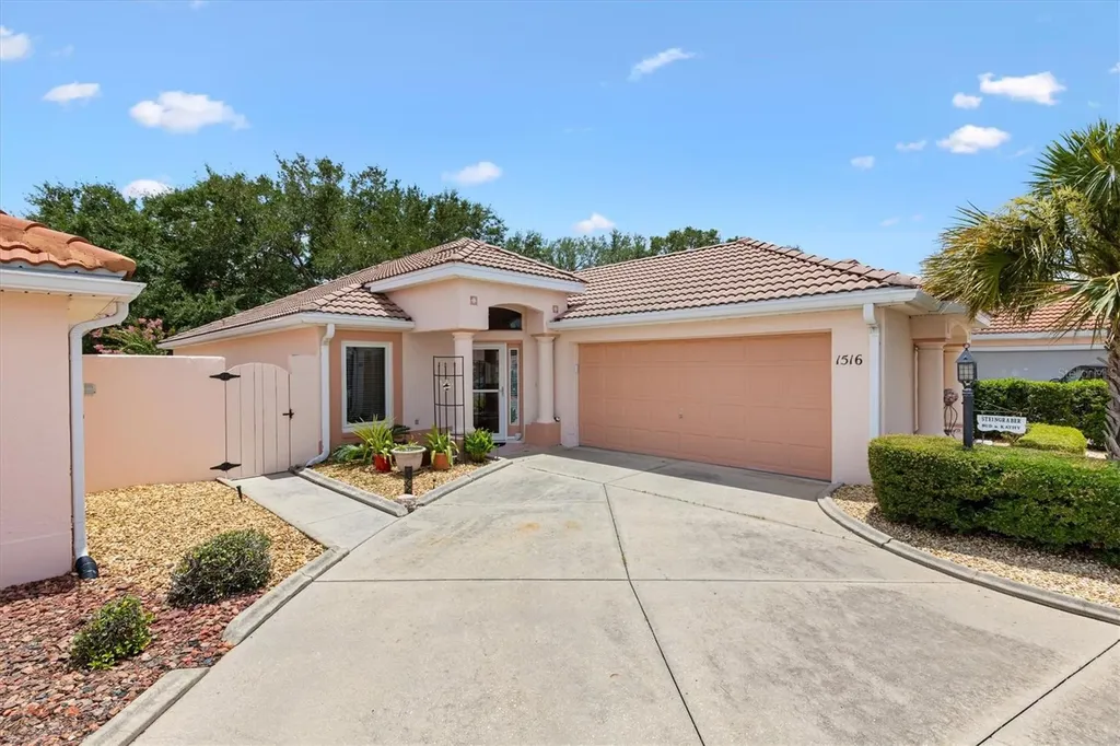 1516 Martinez Drive Lady Lake FL 32159