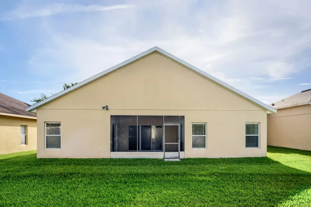 380 Sorrento Road Kissimmee FL 34759