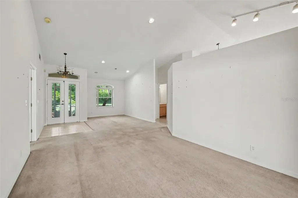 10 Burbank Drive Palm Coast FL 32137