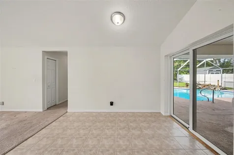 10 Burbank Drive Palm Coast FL 32137
