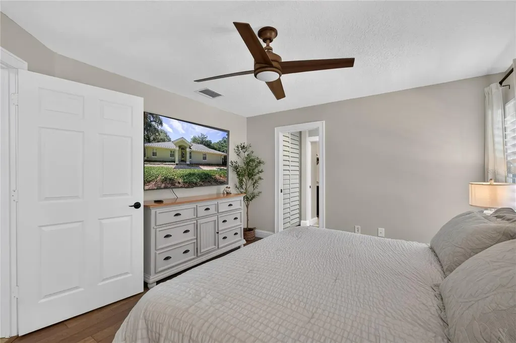16720 Beauclaire Court Tavares FL 32778