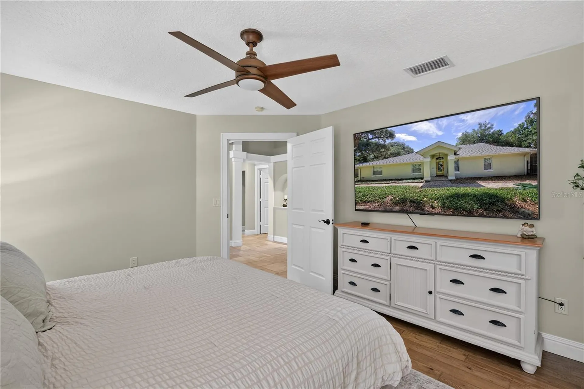 16720 Beauclaire Court Tavares FL 32778