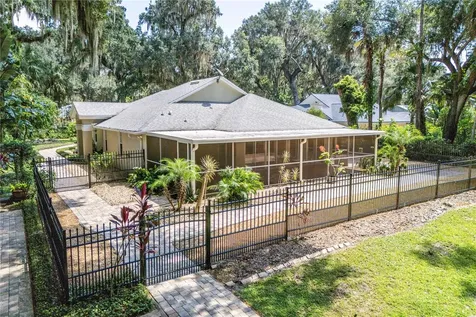16720 Beauclaire Court Tavares FL 32778