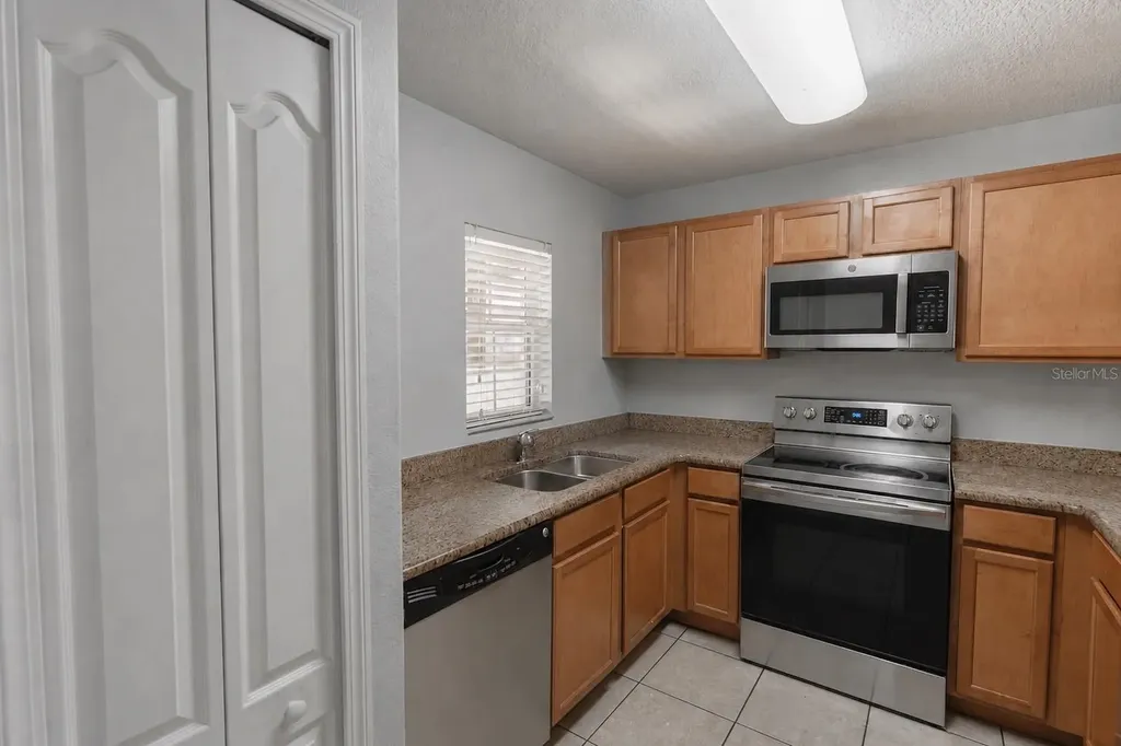 10928 Keys Gate Drive Riverview FL 33579