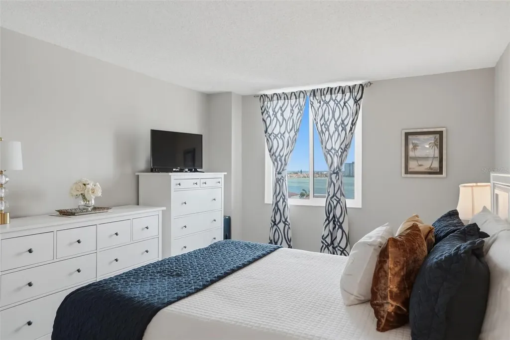 6372 Palma Del Mar Boulevard S St Petersburg FL 33715