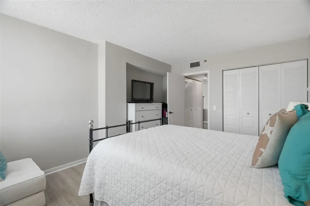 6372 Palma Del Mar Boulevard S St Petersburg FL 33715