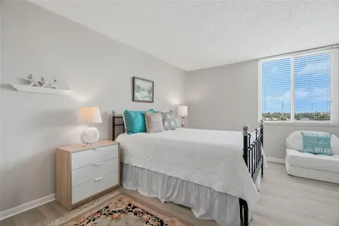 6372 Palma Del Mar Boulevard S St Petersburg FL 33715