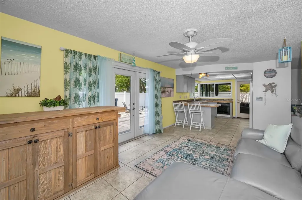 505 Whispering Oak Drive Tarpon Springs FL 34689