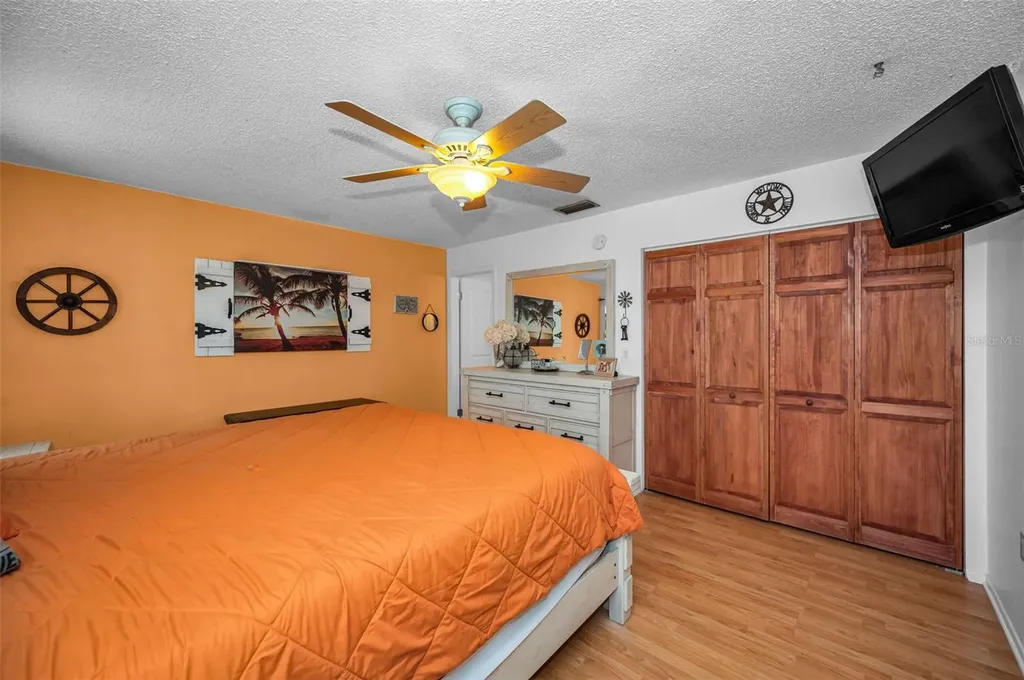 505 Whispering Oak Drive Tarpon Springs FL 34689