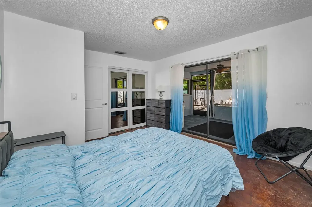 505 Whispering Oak Drive Tarpon Springs FL 34689