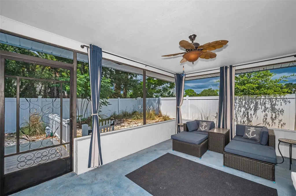 505 Whispering Oak Drive Tarpon Springs FL 34689