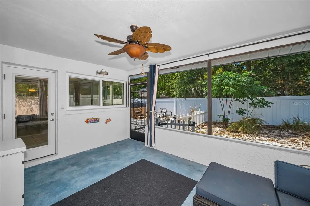 505 Whispering Oak Drive Tarpon Springs FL 34689
