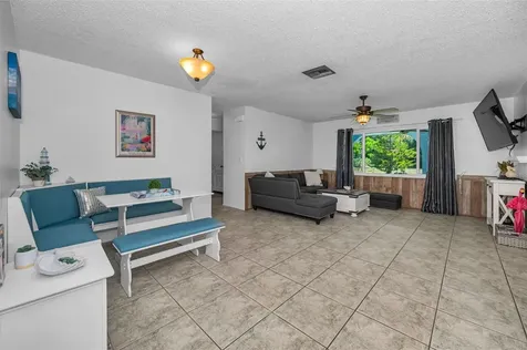 505 Whispering Oak Drive Tarpon Springs FL 34689