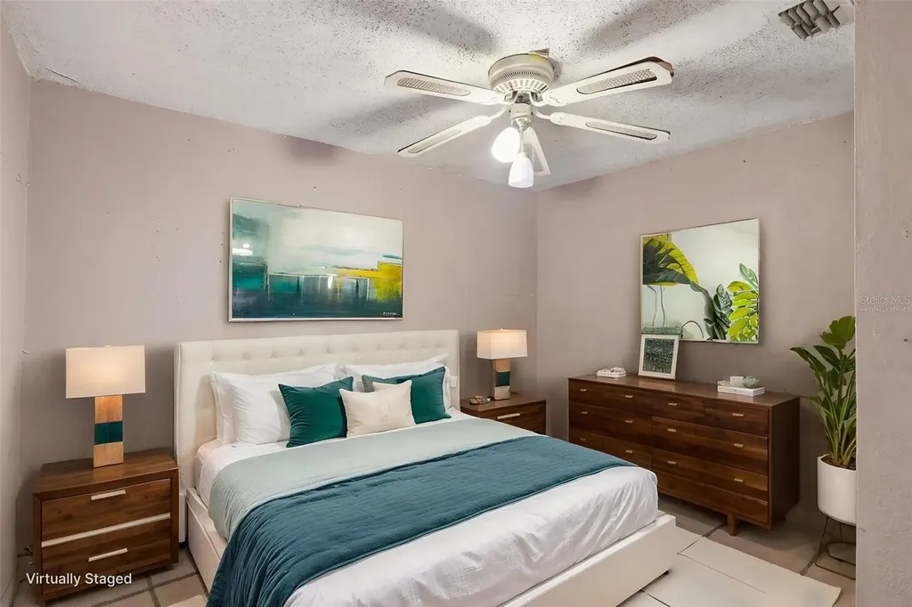 1215 S Delaware Avenue Deland FL 32720