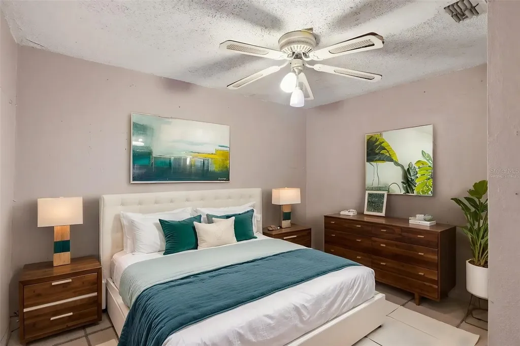 1215 S Delaware Avenue Deland FL 32720