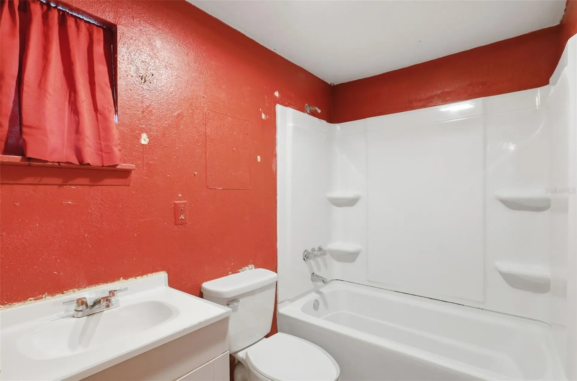 1215 S Delaware Avenue Deland FL 32720