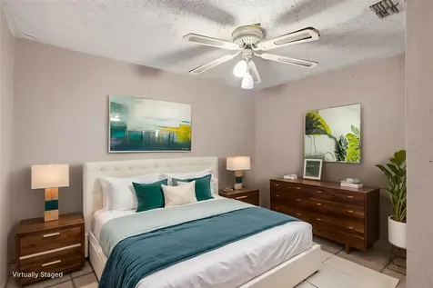 1215 S Delaware Avenue Deland FL 32720