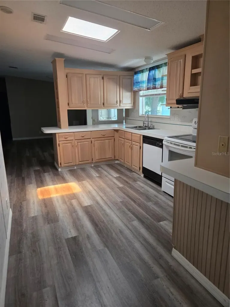 3224 Manatee Road Tavares FL 32778