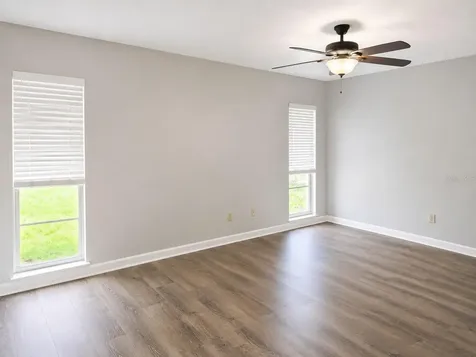 16518 Silverhill Drive Tampa FL 33624