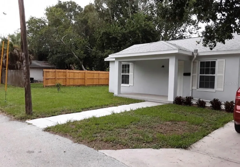 1773 Temple Terrace S St Petersburg FL 33711