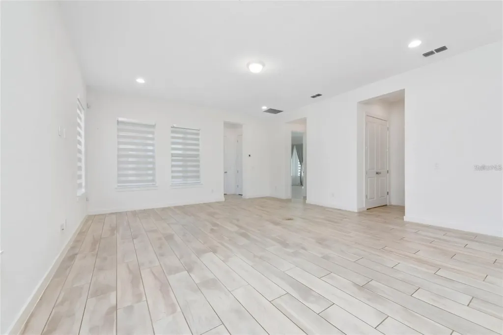 8664 Dubochet Street Orlando FL 32827