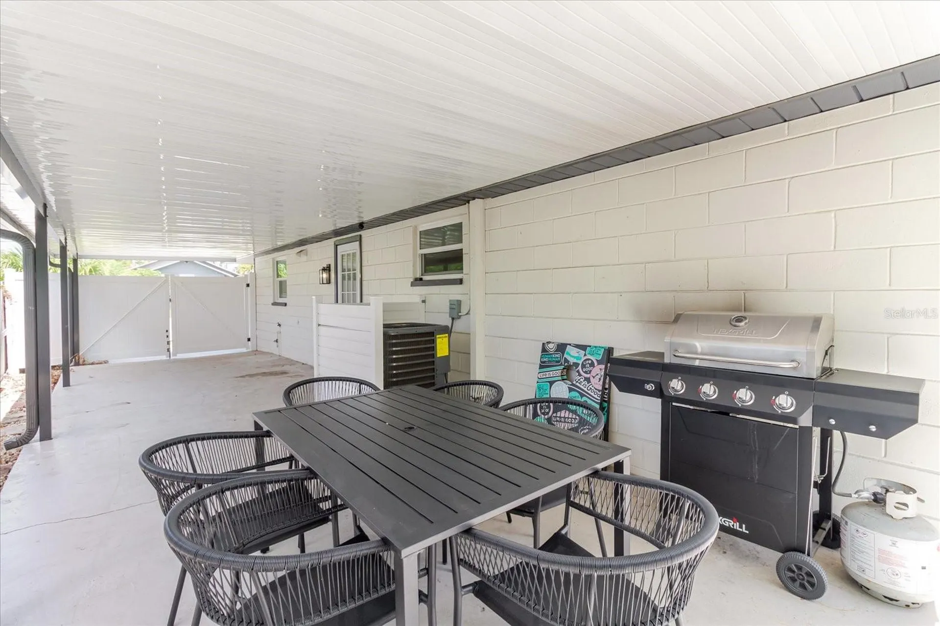 916 17th Street N St Petersburg FL 33713