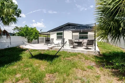 916 17th Street N St Petersburg FL 33713