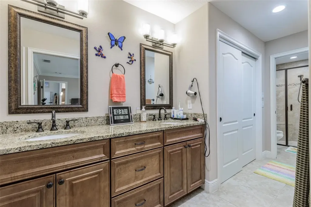 1763 W Mcneal Drive Dunnellon FL 34434