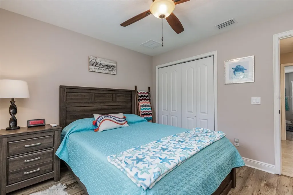 1763 W Mcneal Drive Dunnellon FL 34434