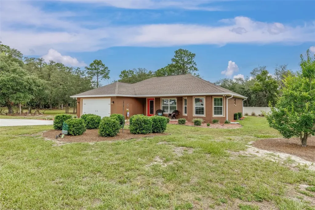 1763 W Mcneal Drive Dunnellon FL 34434