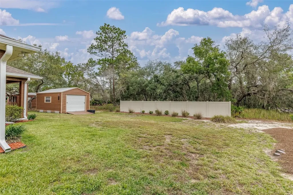 1763 W Mcneal Drive Dunnellon FL 34434