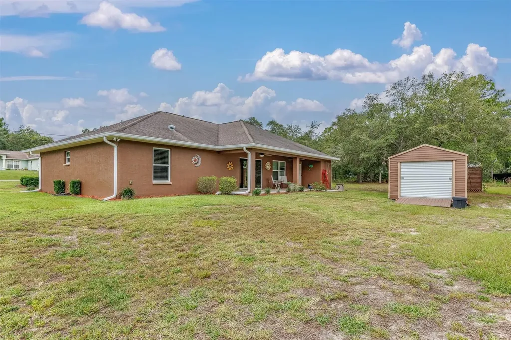 1763 W Mcneal Drive Dunnellon FL 34434