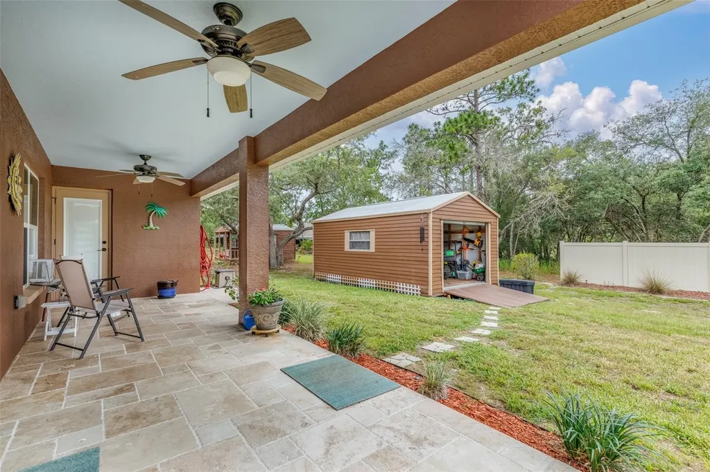 1763 W Mcneal Drive Dunnellon FL 34434
