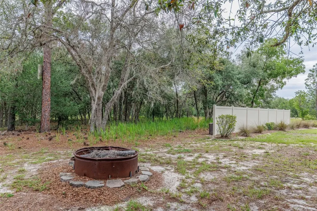 1763 W Mcneal Drive Dunnellon FL 34434