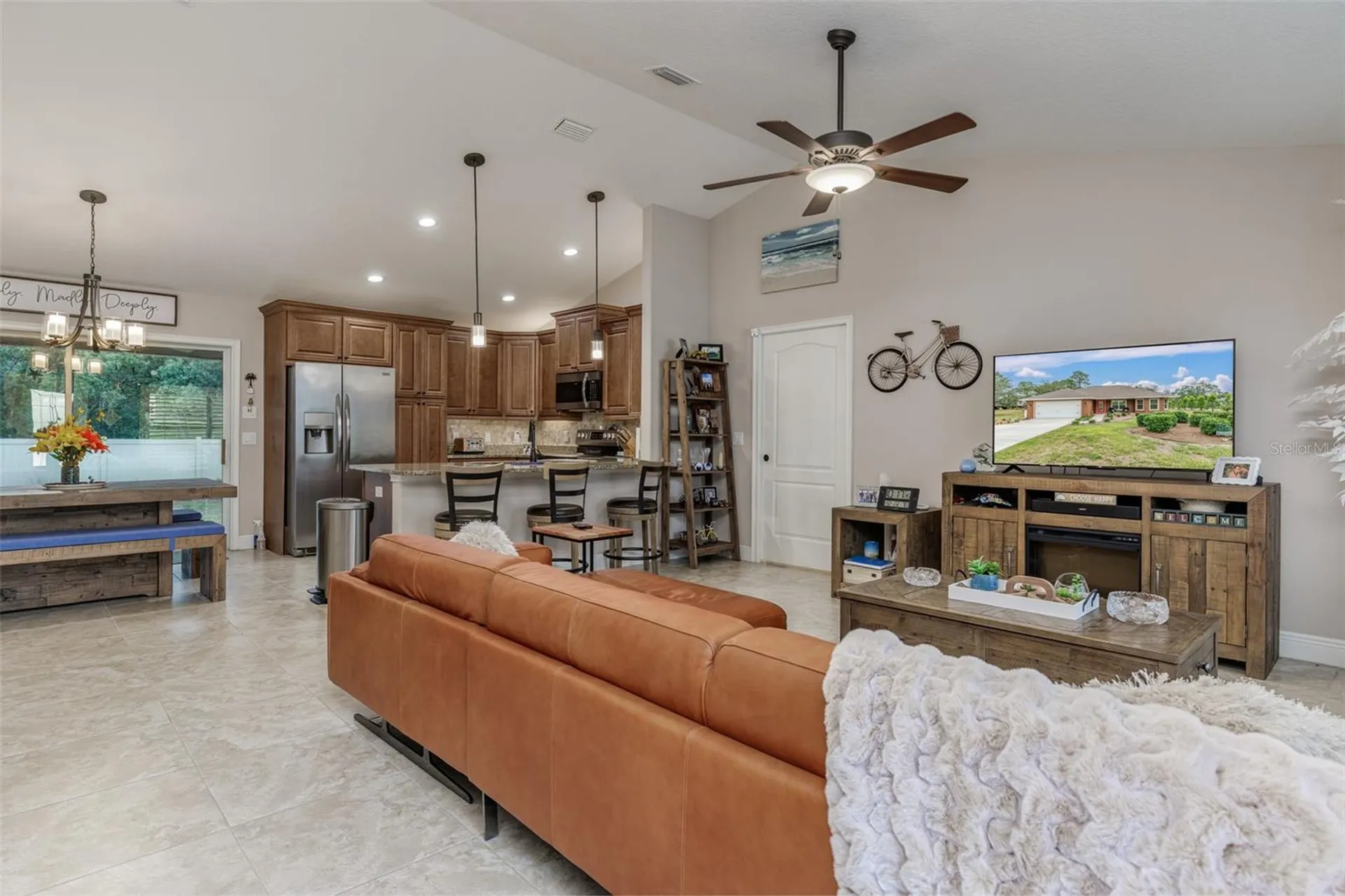 1763 W Mcneal Drive Dunnellon FL 34434