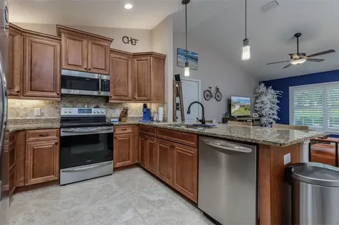 1763 W Mcneal Drive Dunnellon FL 34434