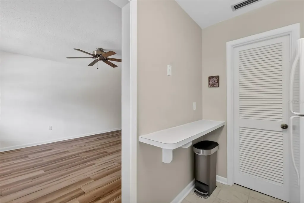 200 E 10th Avenue Mount Dora FL 32757