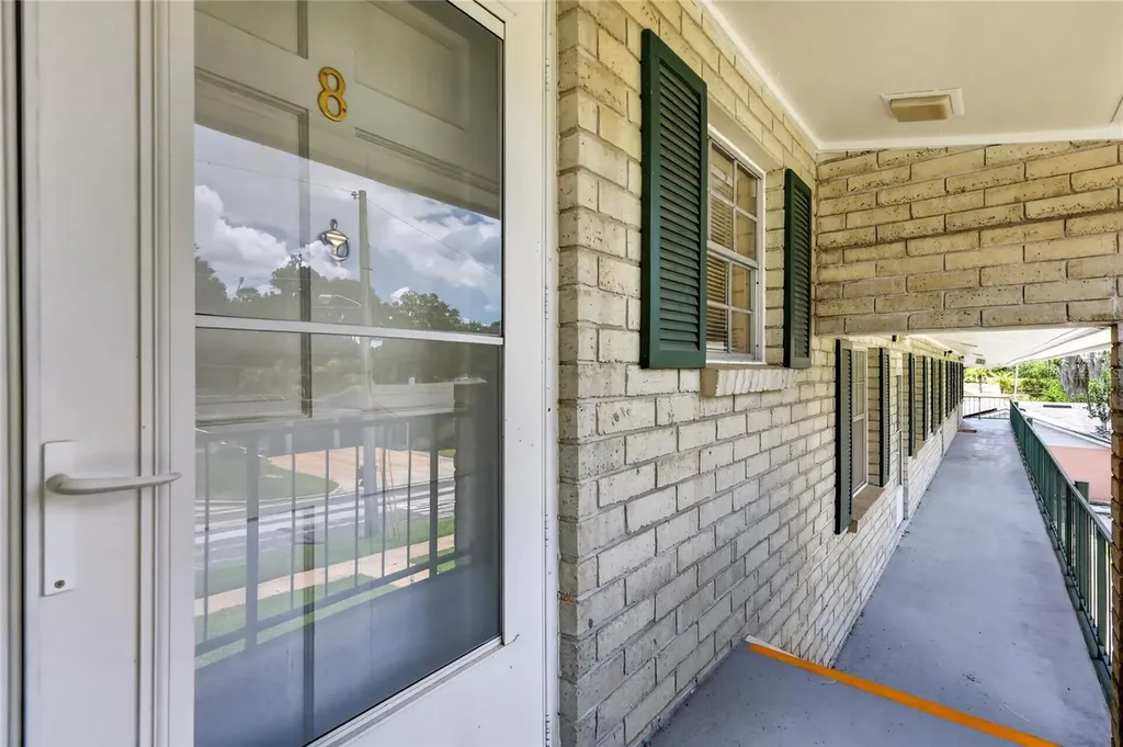 200 E 10th Avenue Mount Dora FL 32757
