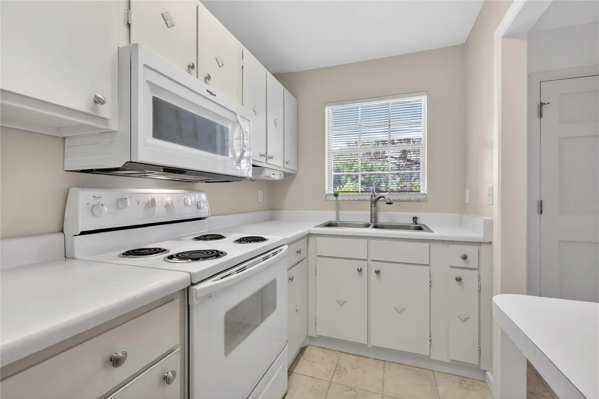 200 E 10th Avenue Mount Dora FL 32757