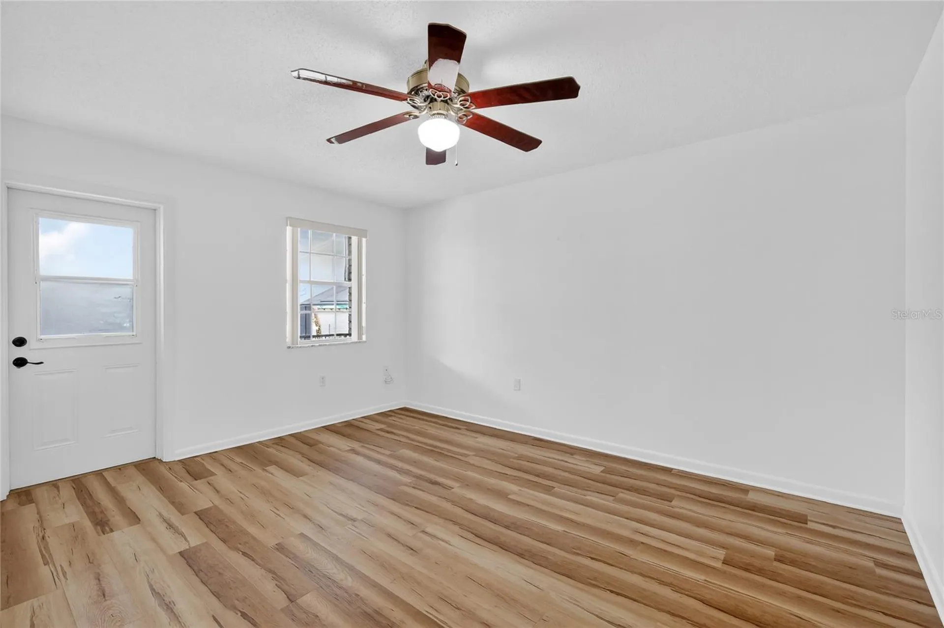 200 E 10th Avenue Mount Dora FL 32757
