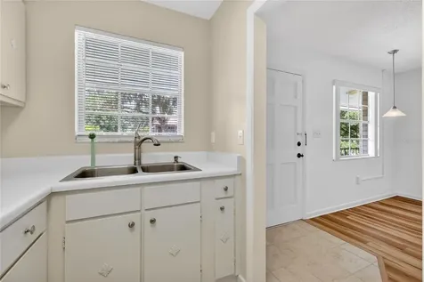 200 E 10th Avenue Mount Dora FL 32757