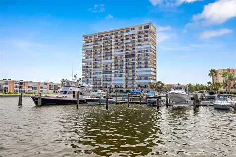 7300 Sun Island Drive S St Petersburg FL 33707