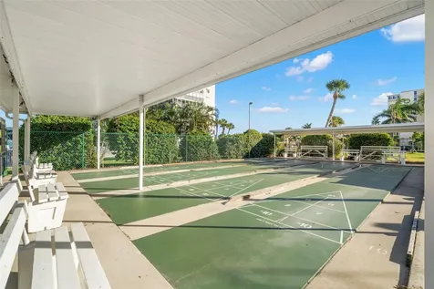 7300 Sun Island Drive S St Petersburg FL 33707