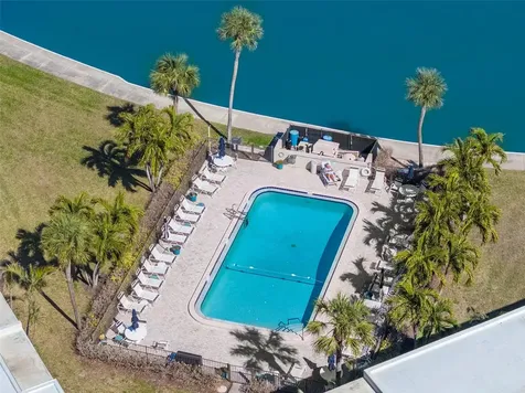 7300 Sun Island Drive S St Petersburg FL 33707
