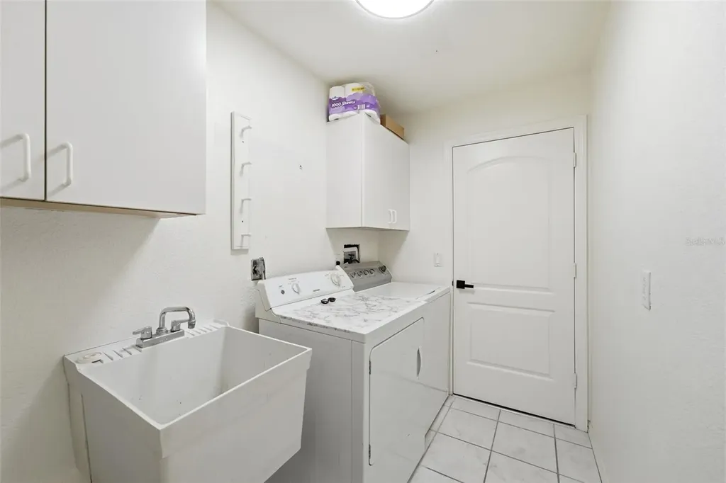 275 Rotonda Boulevard N Rotonda West FL 33947