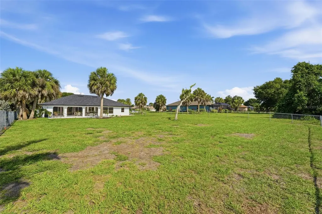 275 Rotonda Boulevard N Rotonda West FL 33947
