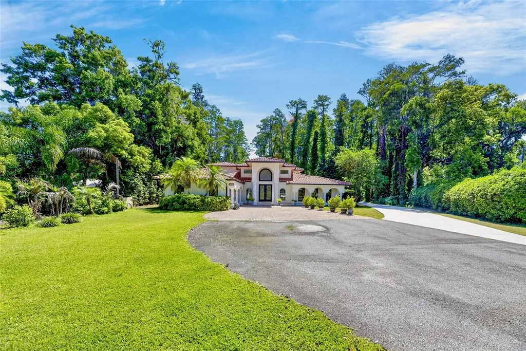 17309 Linda Vista Circle Lutz FL 33548