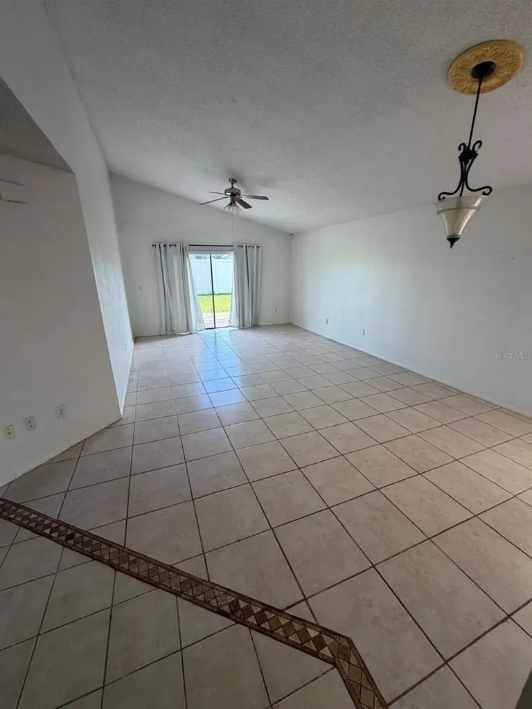 1015 Ocala Woods Lane Orlando FL 32824