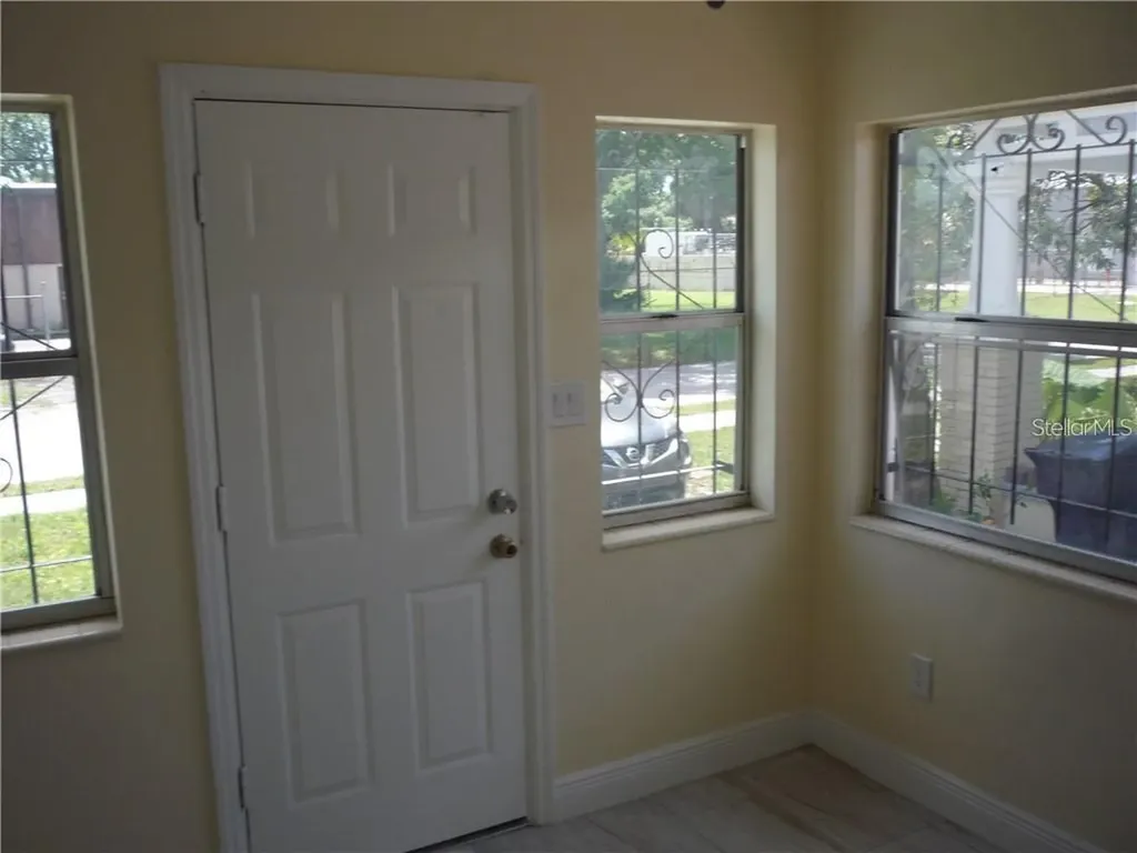 2414 E 8th Avenue Tampa FL 33605